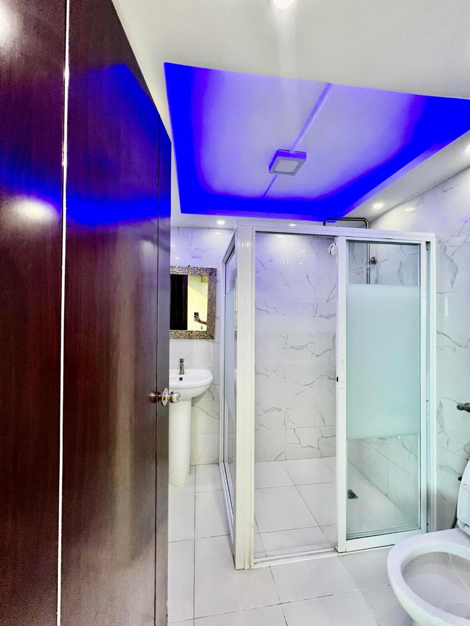 2 Bedroom Condo Unit With City And Mountain View سيبو المظهر الخارجي الصورة