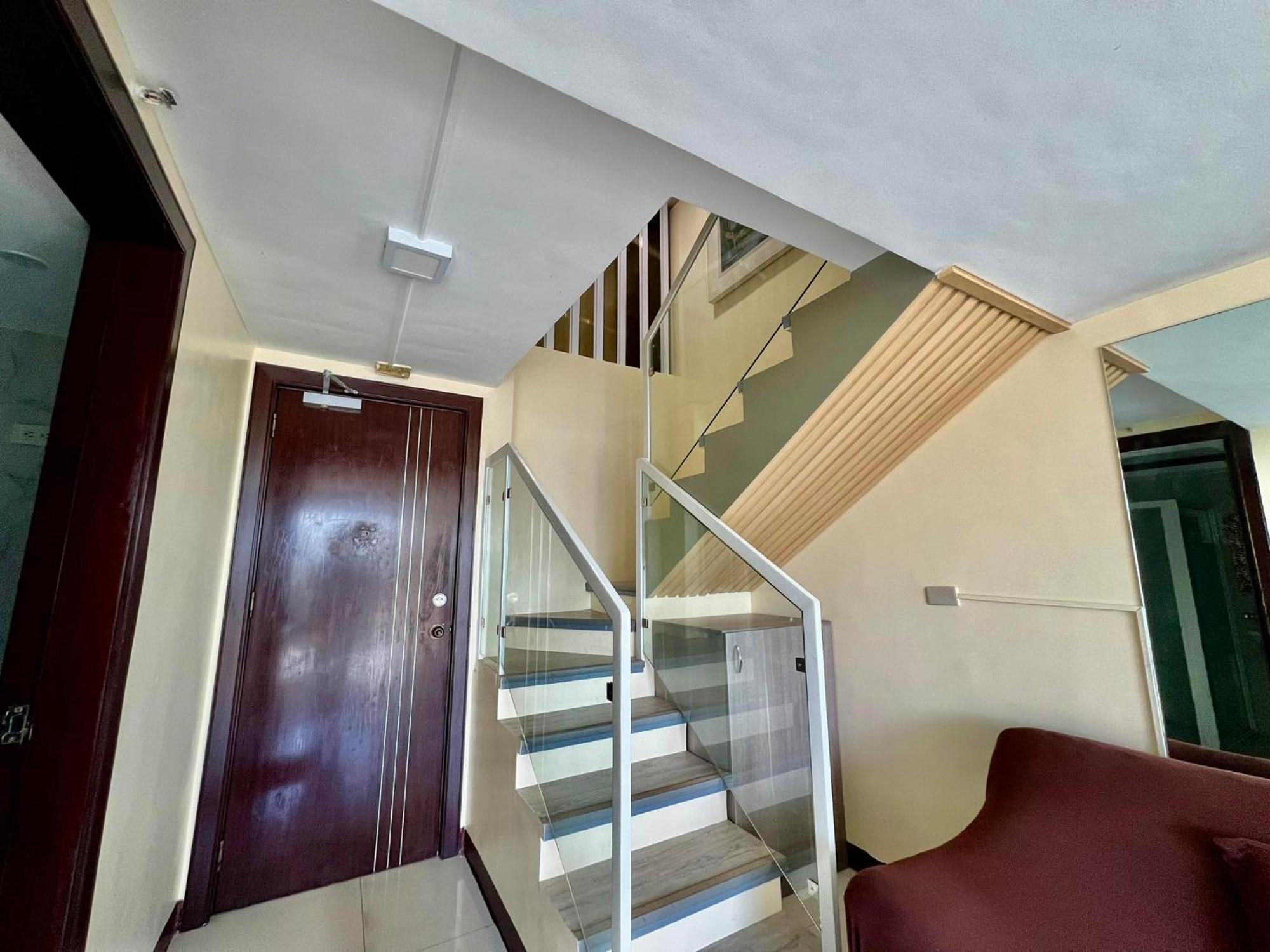 2 Bedroom Condo Unit With City And Mountain View سيبو المظهر الخارجي الصورة