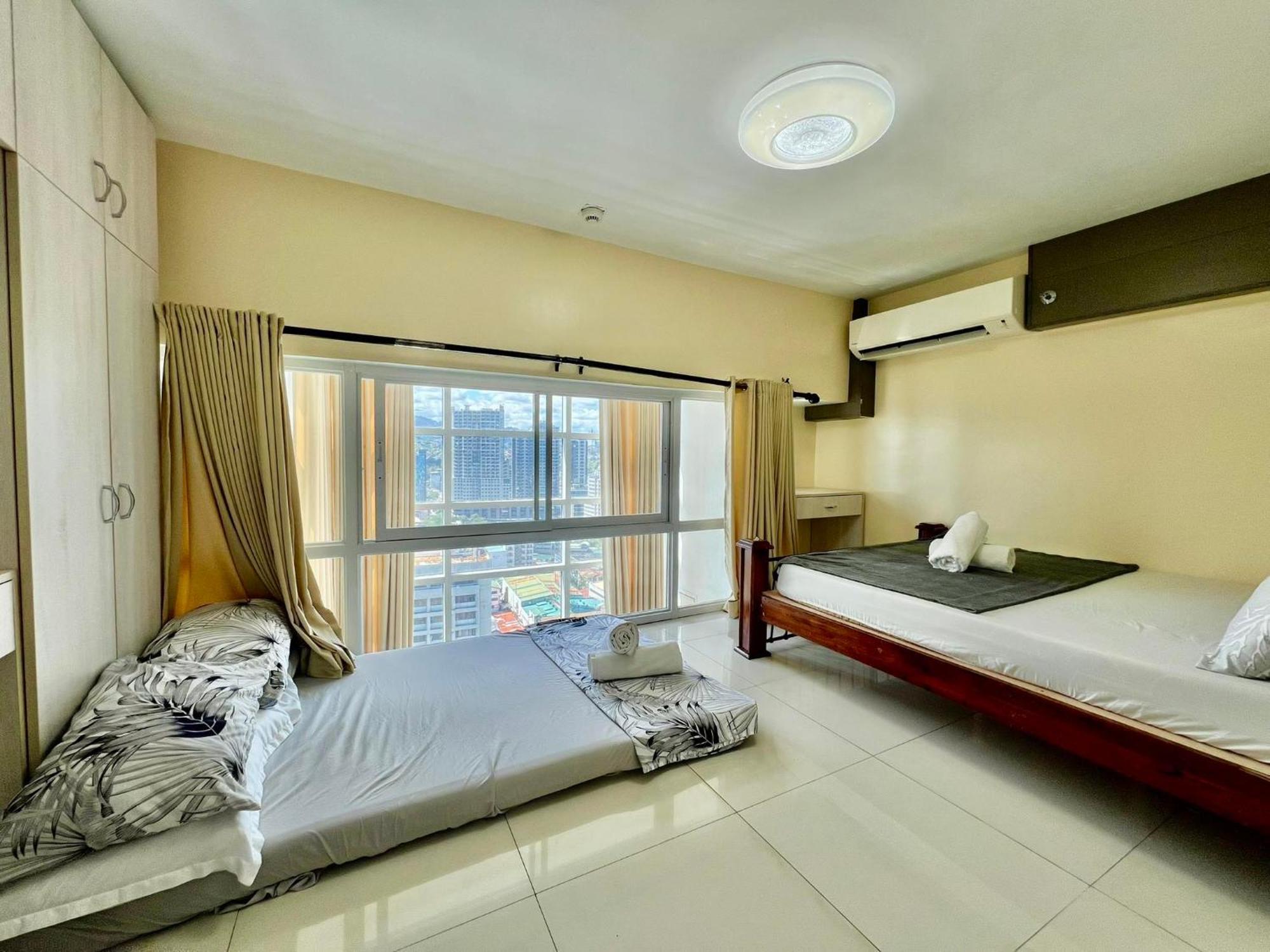 2 Bedroom Condo Unit With City And Mountain View سيبو المظهر الخارجي الصورة
